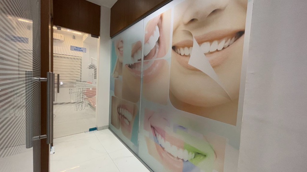 Dentist in Aurangabad - Clinic Interior Mural