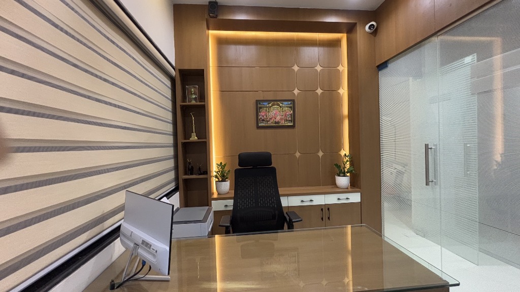 Best dental clinic in Sambhajinagar - Doctor Consulting Cabin